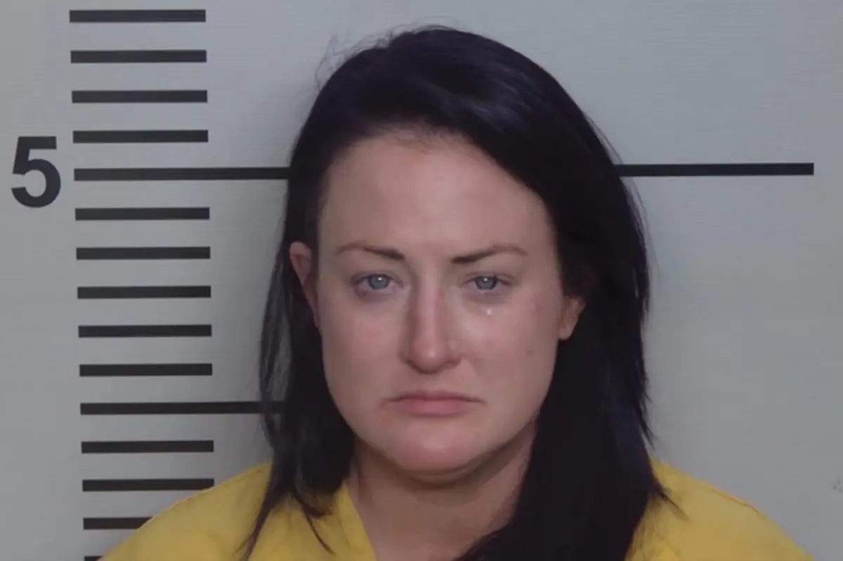 Kentucky teacher Sydnee Graf accused of sending sexual messages to a 5th grade student faces a rape charge