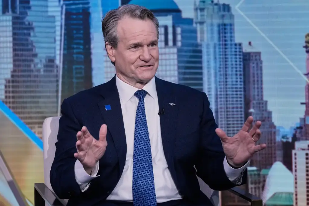 Leading Wall Street bankers criticize Trump's plan to limit interest on credit card payments.