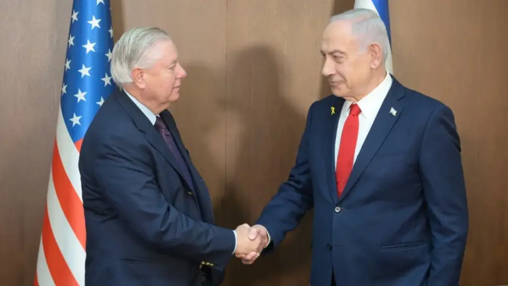 Lindsey Graham plans to visit Israel to meet with Benjamin Netanyahu once more.