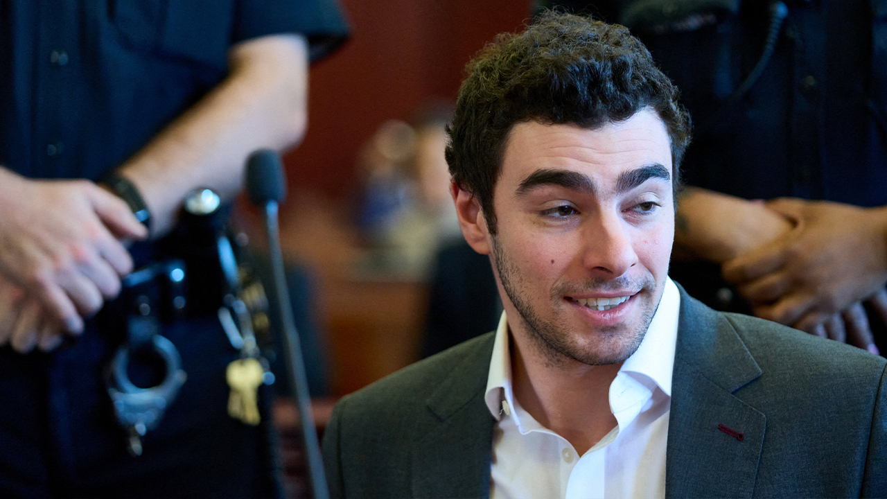 Luigi Mangione is back in court with a federal death penalty request still active.