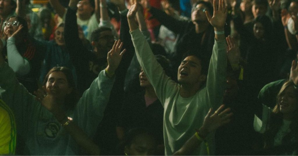 Many Gen Z Gather to Worship Jesus at Dallas New Year’s Eve Conference