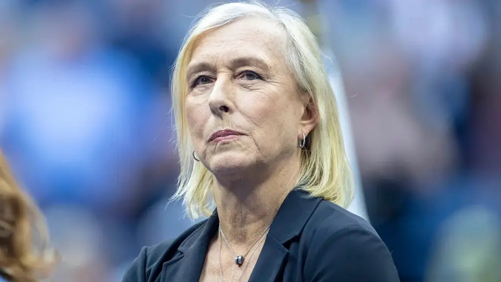 Martina Navratilova supports J.K. Rowling in the online discussion about transgender issues.