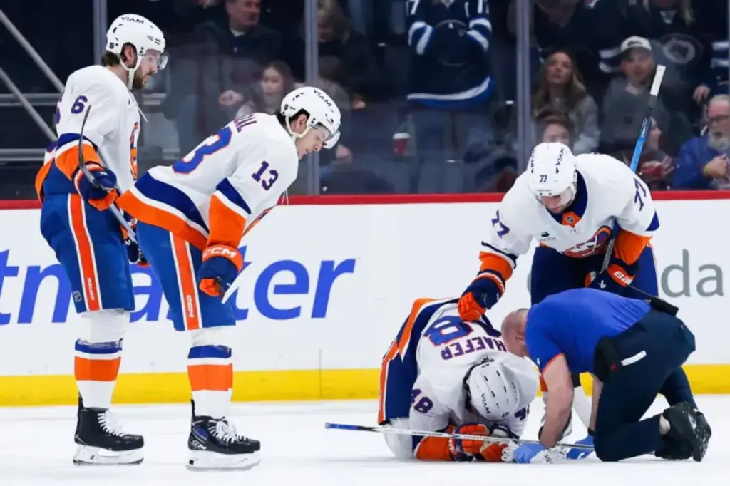 Matthew Schaefer from the Islanders probably fine following two injury concerns