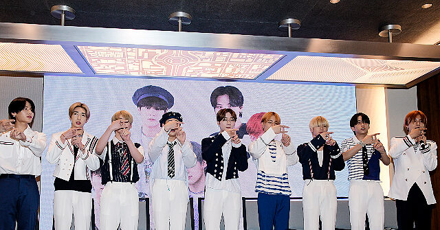 Mexican President Requests More K-Pop Concerts from South Korea