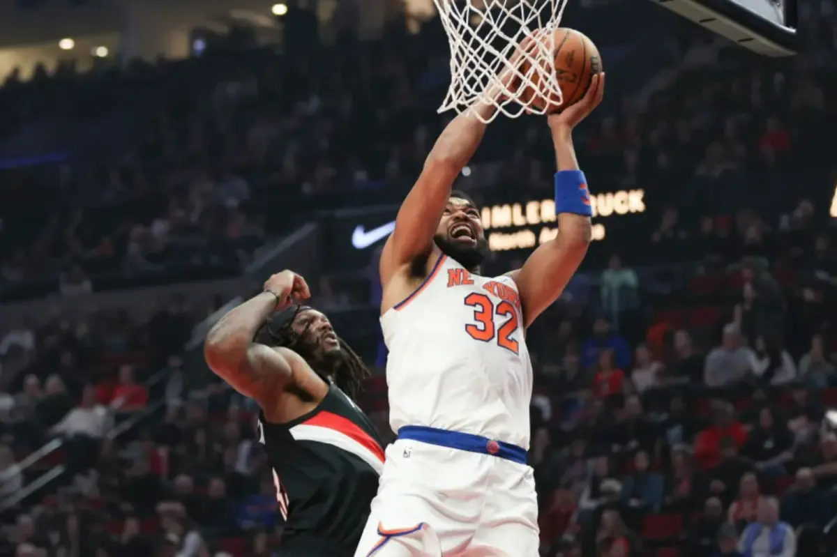 Mike Brown chooses other in-form Knicks players instead of Karl-Anthony Towns