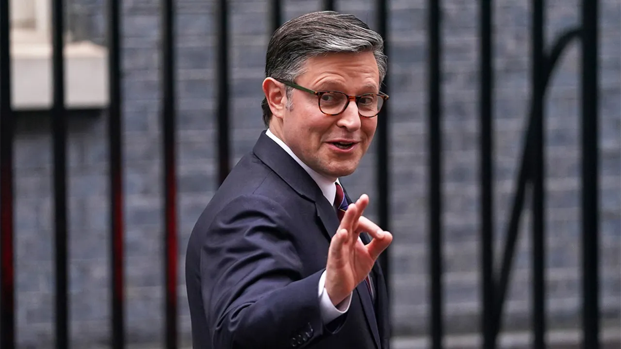 Mike Johnson informs British Parliament he arrived to 'smooth things over'