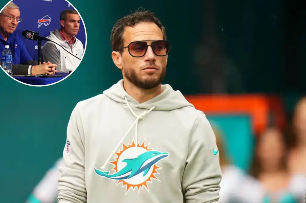 Mike McDaniel withdraws from Bills head coach interview in surprising change of plans