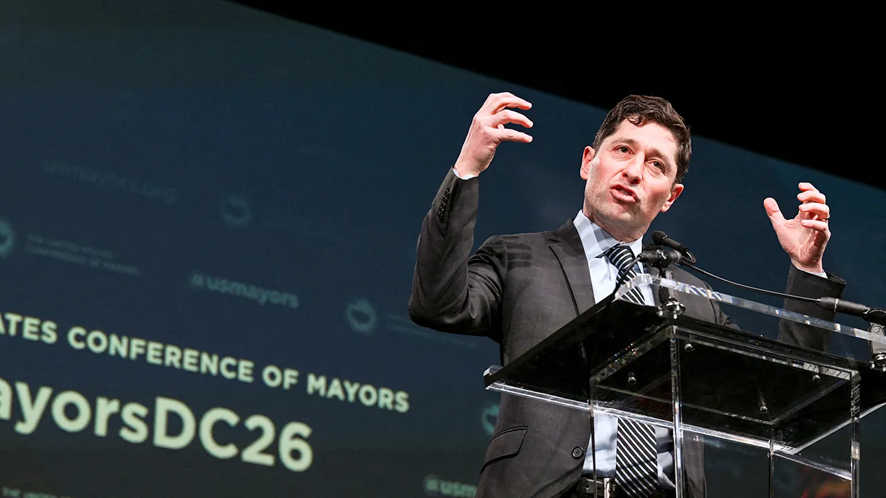 Minneapolis mayor calls on leaders to address immigration enforcement activities