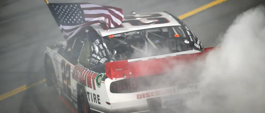 NASCAR Announces Their Return With a Memorable Pro-Freedom Daytona 500 Ad, and People Are Really Enjoying It