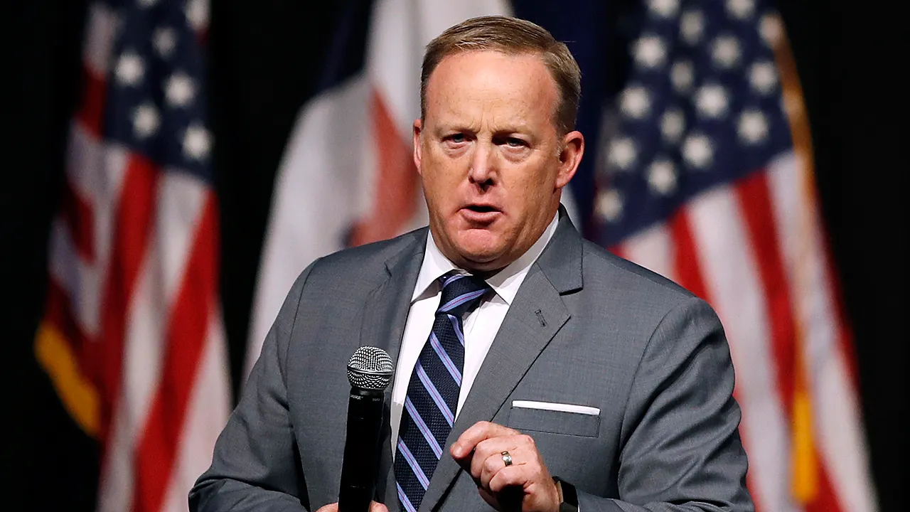 New pro-Trump organization headed by Sean Spicer aims at important voter group for the 2026 midterms