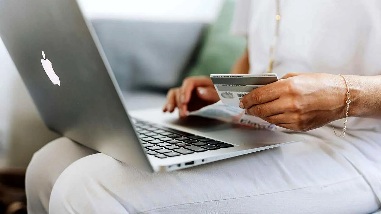 Online skimming attacks quietly take card information from payment pages