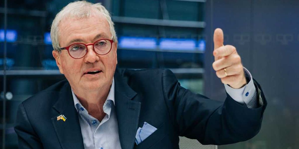 Outgoing New Jersey governor grants clemency to convicted son of Democratic fundraiser just before sentencing