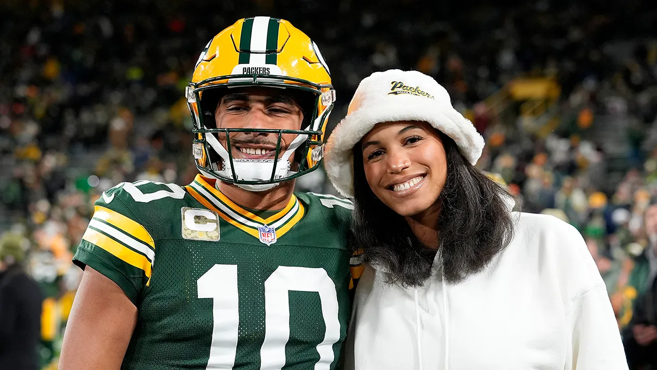 Packers' Jordan Love and Ronika Stone reveal they are expecting a baby