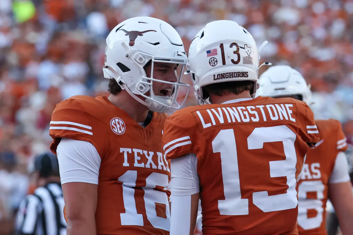 Parker Livingstone, Arch Manning's roommate at Texas, moves to Oklahoma.