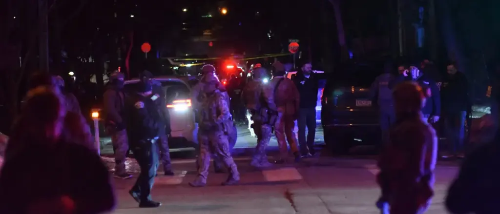 Pentagon Said to Mobilize 1,500 Troops for Possible Deployment During ICE Protests