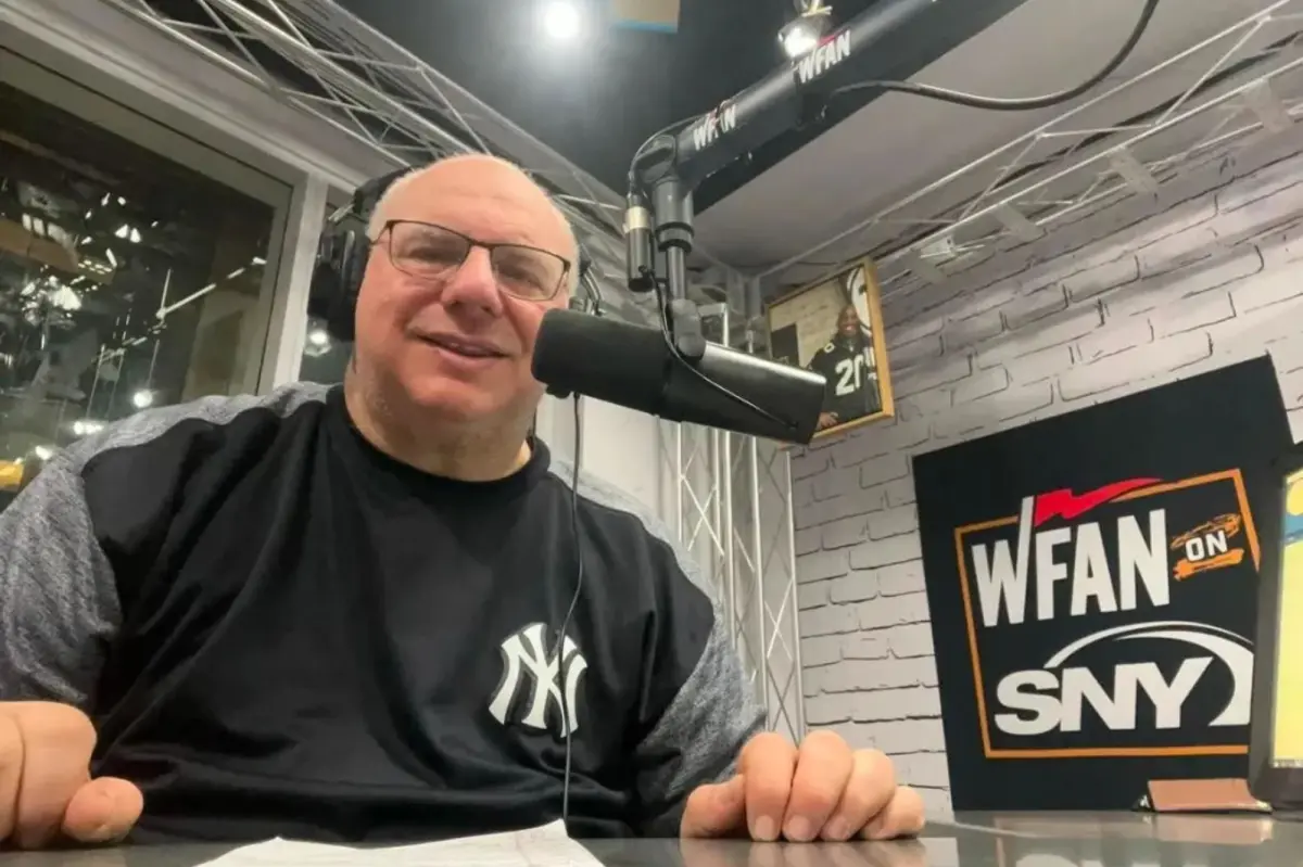 Peter Schwartz from Long Island presents WFAN's last 'sports update'