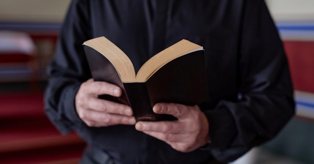 Poll Reveals Declining Trust in Pastors and Other Professions Among Americans