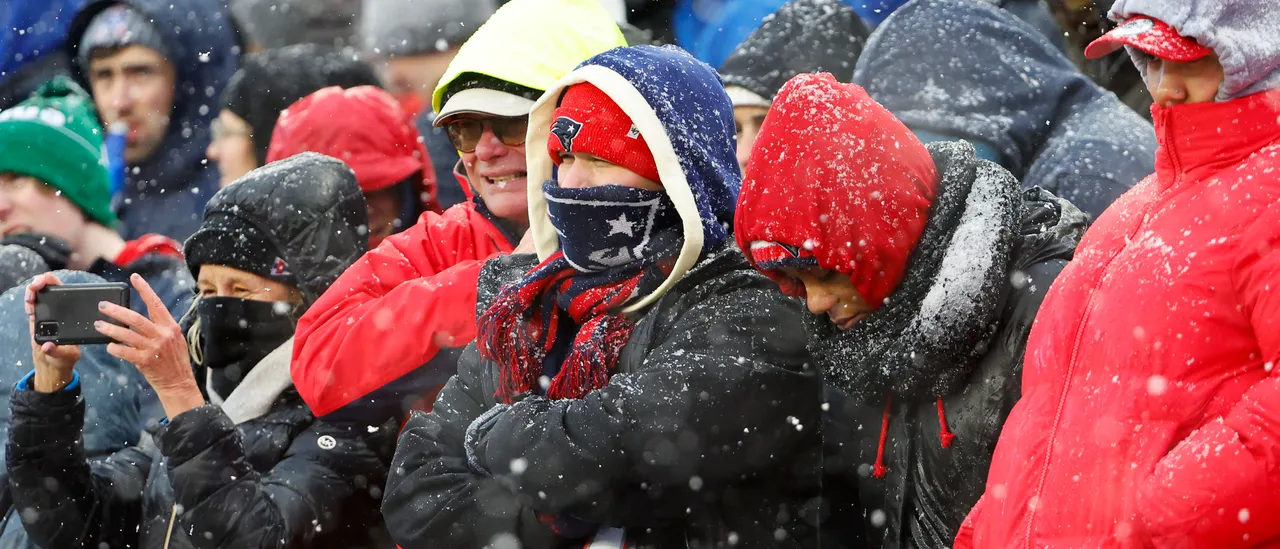 Predicted Snow and Freezing Temperatures for NFL Divisional Round Matchup Between Texans and Patriots