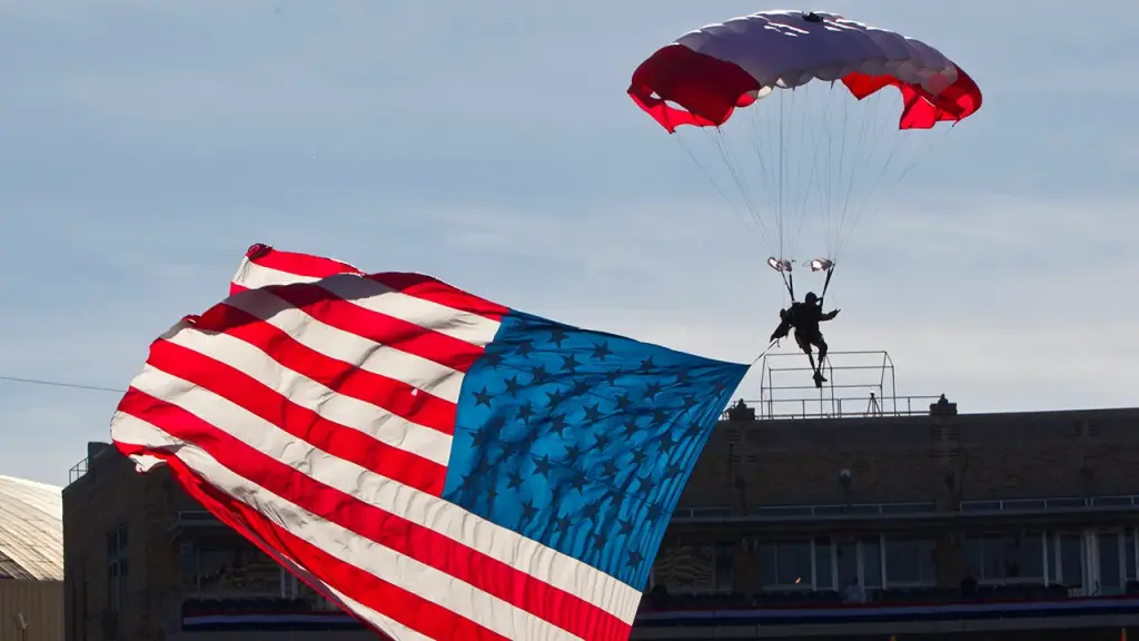 Pregame stunt at Armed Forces Bowl goes wrong when parachutist lands in netting