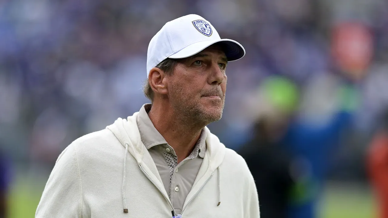 Ravens' Steve Bisciotti discusses the possibility of hiring Mike Tomlin