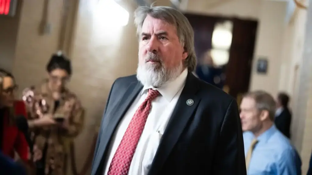 Representative Doug LaMalfa passes away, reducing the Republican majority in the House of Representatives.