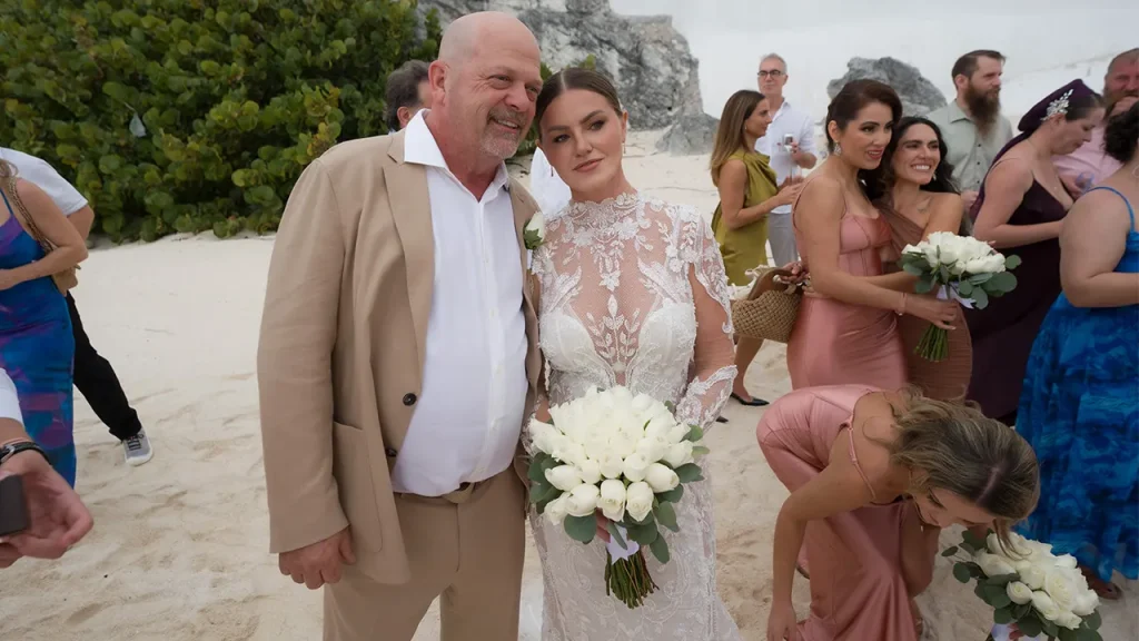 Rick Harrison marries Angie Polushkin in Cancún while his son is in the hospital