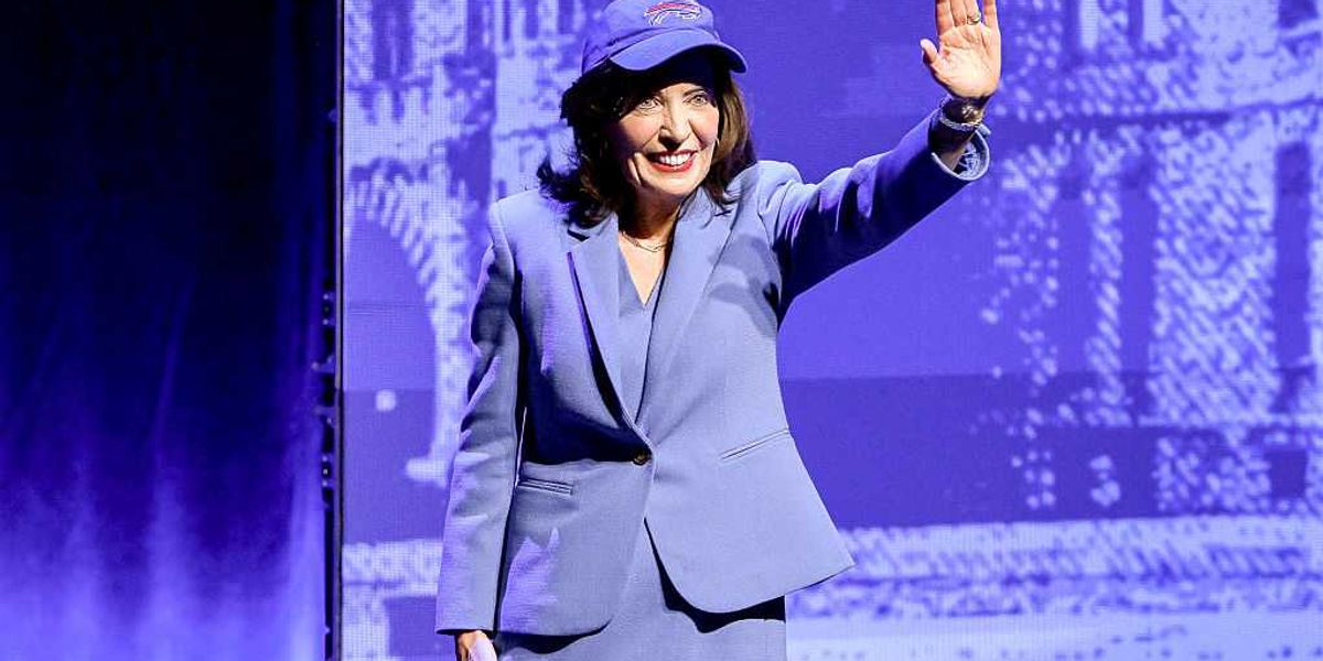 "Ridiculous scam": Ex-aide to Hochul claims NYC's sole Republican congressional district is unconstitutional