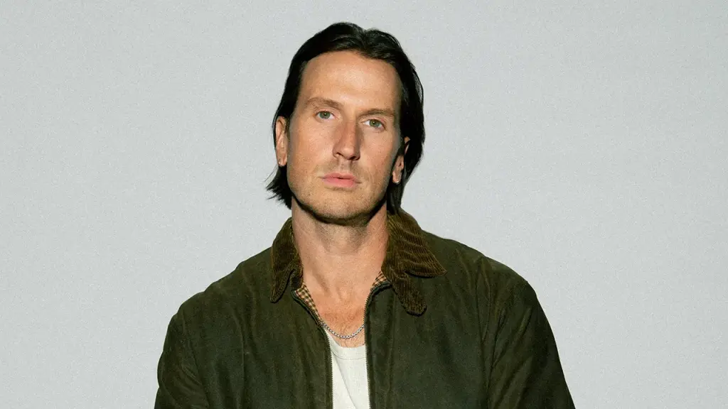 Russell Dickerson looks back at his Tennessee origins ahead of the Houston Rodeo.