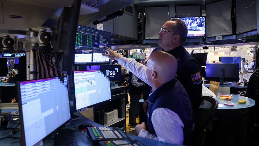 S&P 500 futures remain mostly unchanged after major indices rise for the second day in a row: Live updates