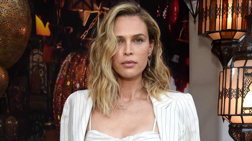 Sara Foster supports the U.S. effort to capture Venezuela's Maduro while engaged in humanitarian tasks