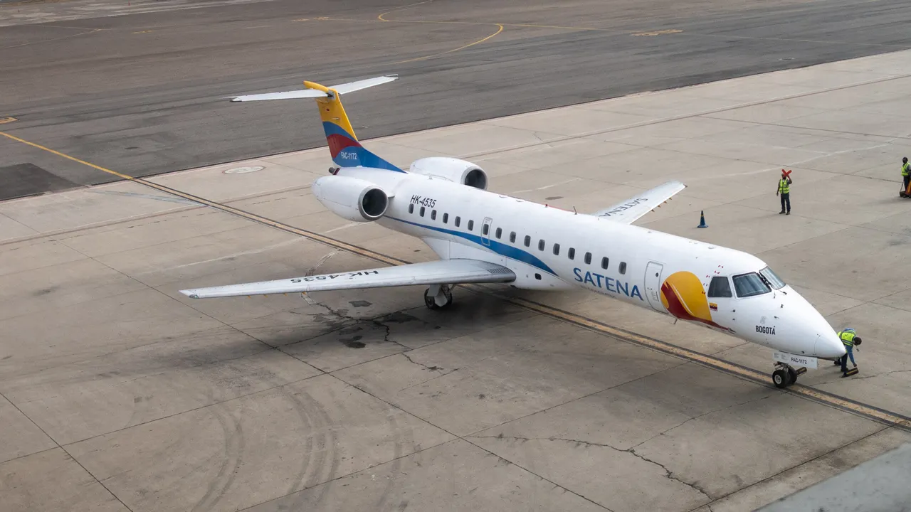 Satena Airlines plane crashes in Colombia, resulting in 15 fatalities, including a legislator.