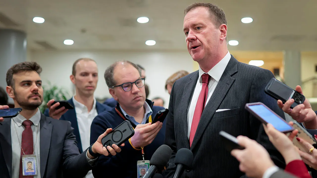 Sen. Eric Schmitt presents SCAM Act to increase denaturalization authority