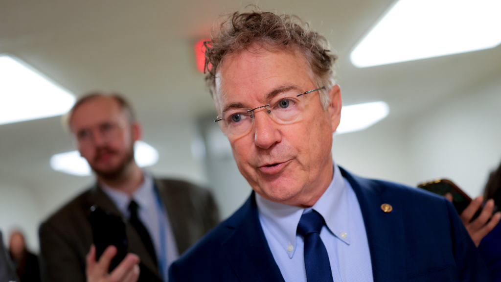 Sen Rand Paul describes Venezuela action as war, cautions Trump regarding Congress