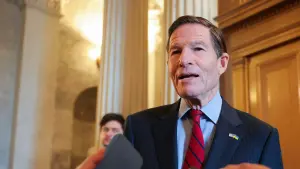 Senator Richard Blumenthal: Congress might be risking another bank failure due to cryptocurrency.