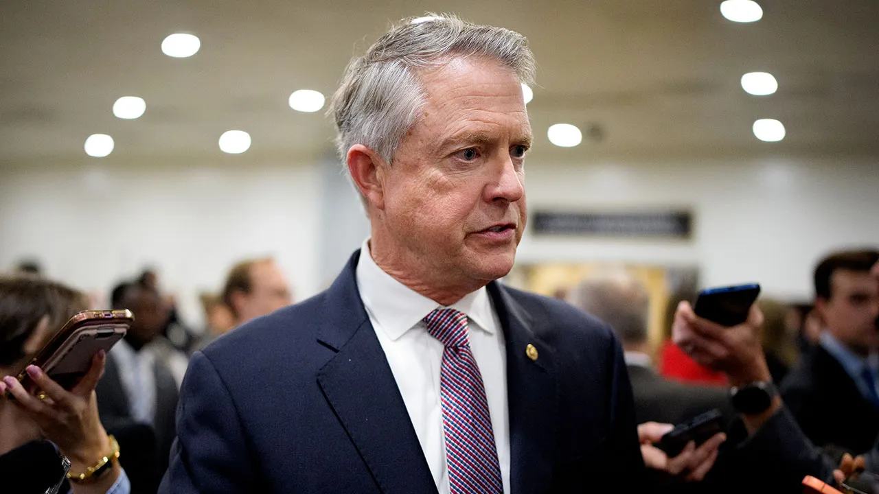 Senator Roger Marshall proposes a Trump-supported measure to limit credit card interest rates to 10%