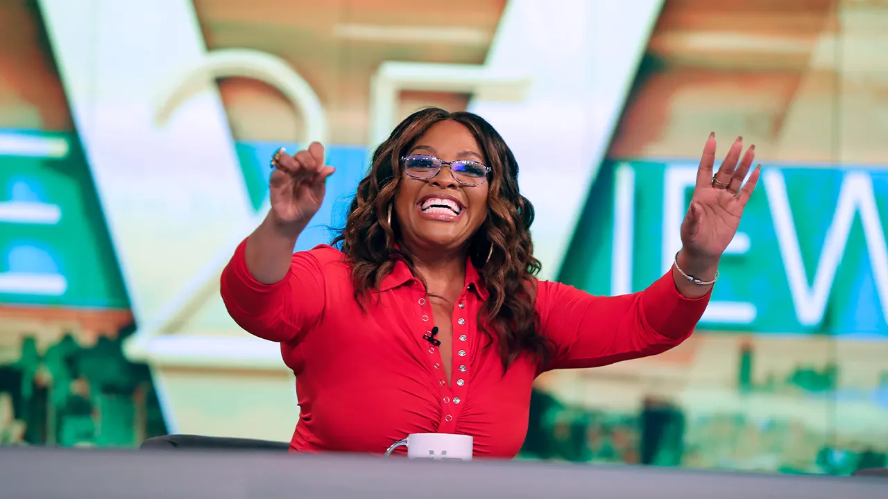 Sherri Shepherd supports Jenny McCarthy's remarks about a change in political views on 'The View'