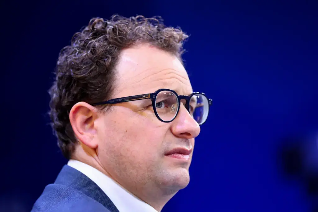 Silicon Valley leaders might experience a 50% increase in GDP as unemployment rises, according to Anthropic CEO Dario Amodei.