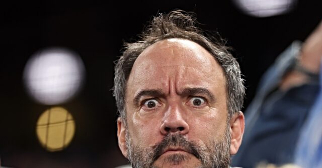 Singer Dave Matthews claims Renee Good was 'killed in cold blood': 'Forget ICE'