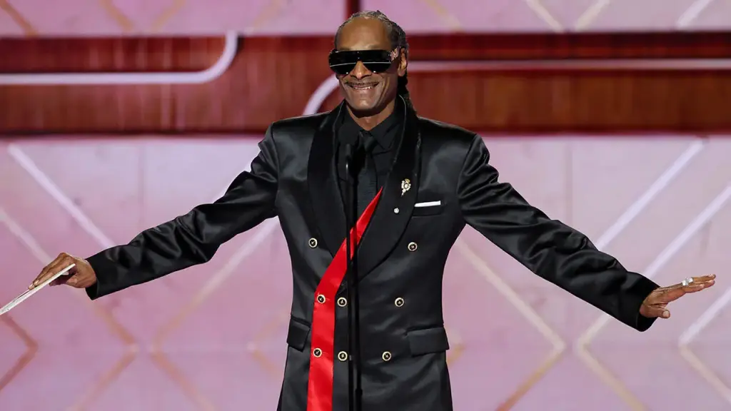 Snoop Dogg receives a positive welcome at the 2026 Golden Globes despite Trump criticism