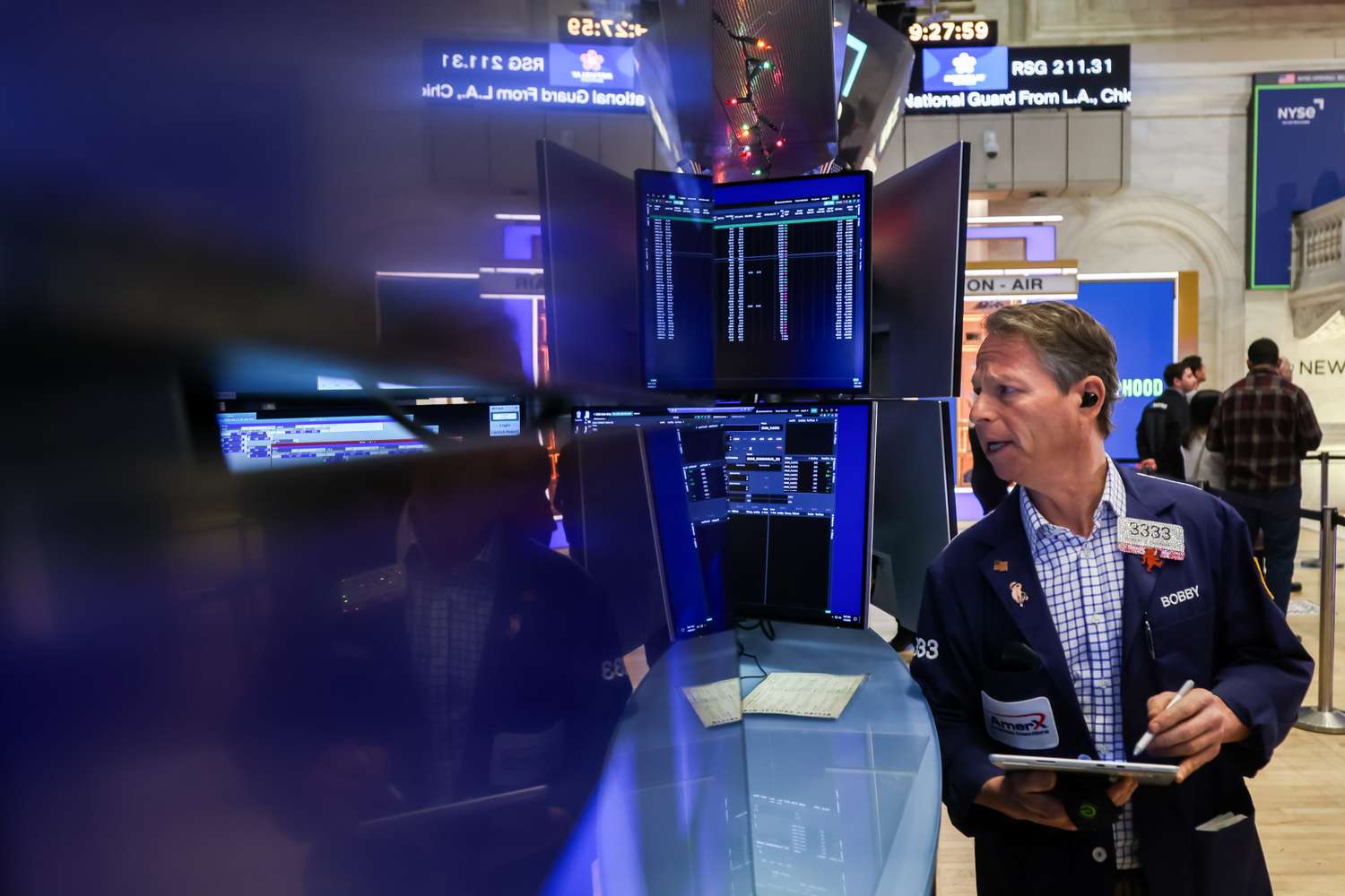 Stock Indexes Decline Following Bank Earnings, Inflation, and Retail Sales Reports; Gold and Silver Reach New Record Highs