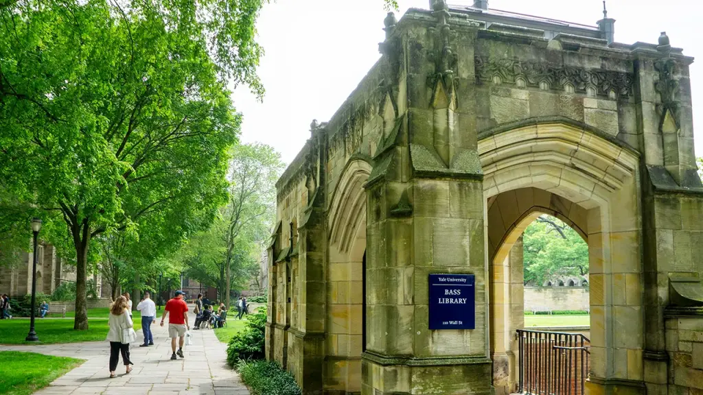 Study reveals Yale professors give 97.6% to Democrats, none to Republicans
