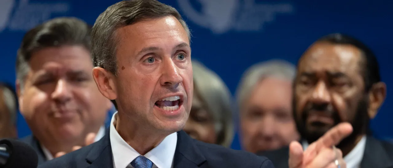 Support Across Countries: DNC Chair Links Iranian Uprising to Minneapolis Anti-ICE Protests