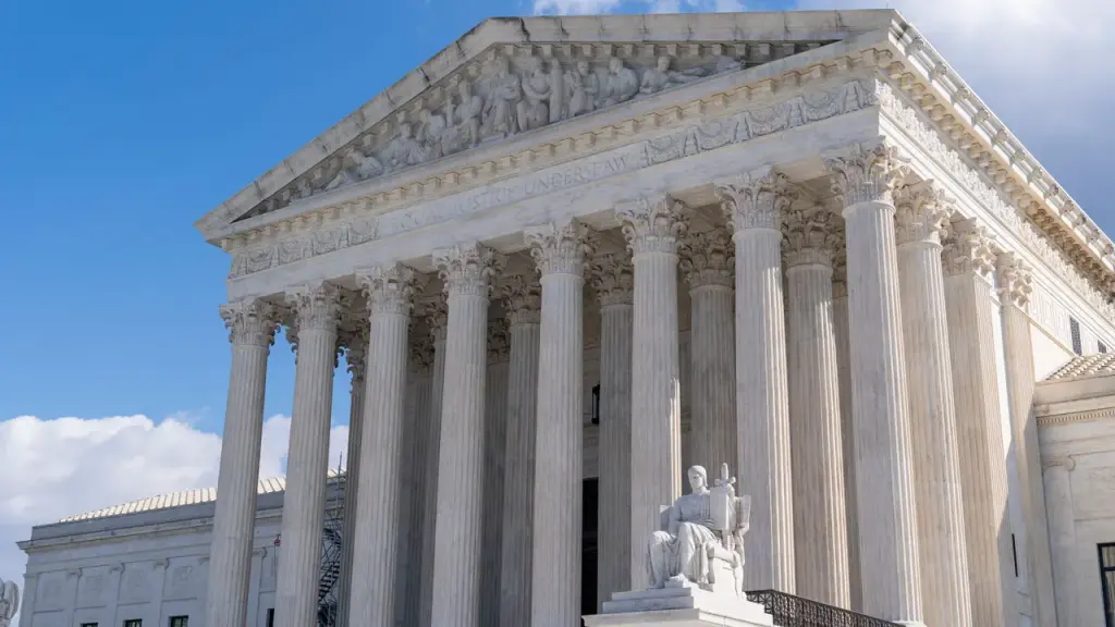 Supreme Court reviews Louisiana energy cases related to World War II coastal erosion