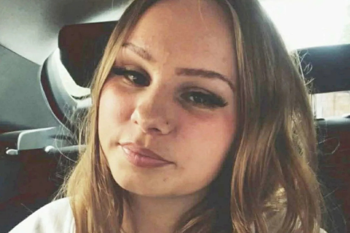 Teen Becomes Paralyzed and Unable to Speak After Symptoms Misidentified as ‘Menstrual Discomfort’: ‘Surprising Tragedy’