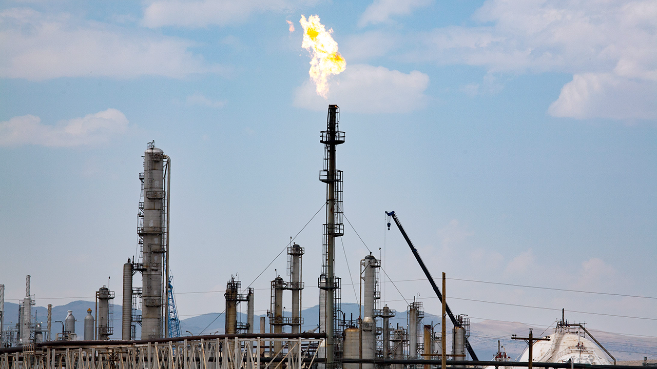 The US needs to succeed in the AI energy competition for 2026, according to the head of the American Petroleum Institute.