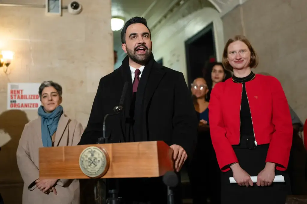 The danger of Mamdani and Weaver's communist college students' trip to New York City