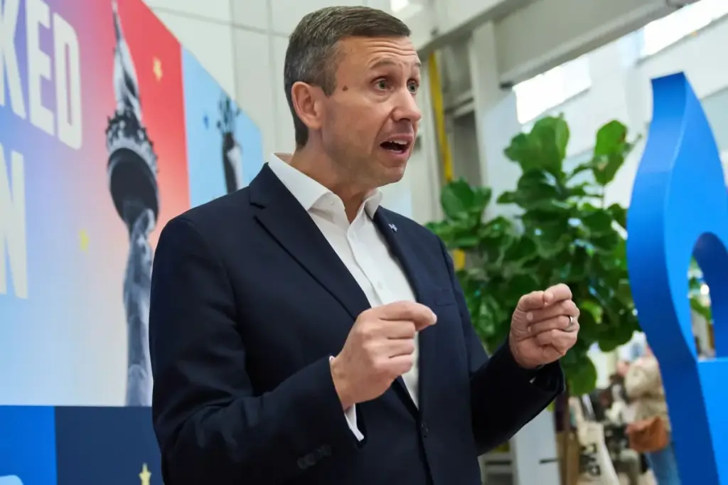 The new chairman of the DNC struggles with anti-American sentiments