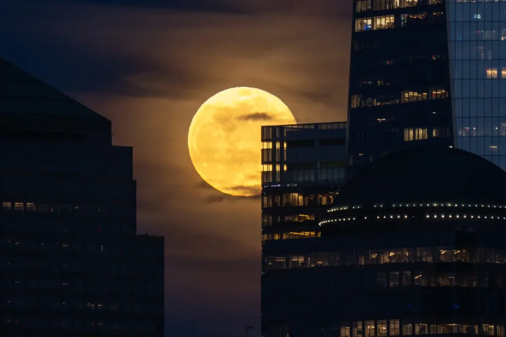 This weekend's nor'easter storm may affect February's Snow Moon.