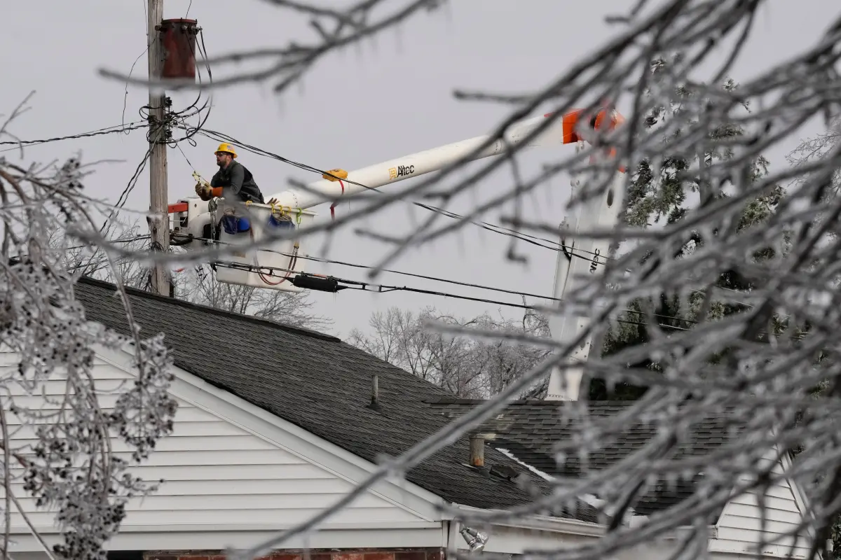 Thousands remain without power for the sixth day as the Carolinas and Virginia get ready for a winter storm.
