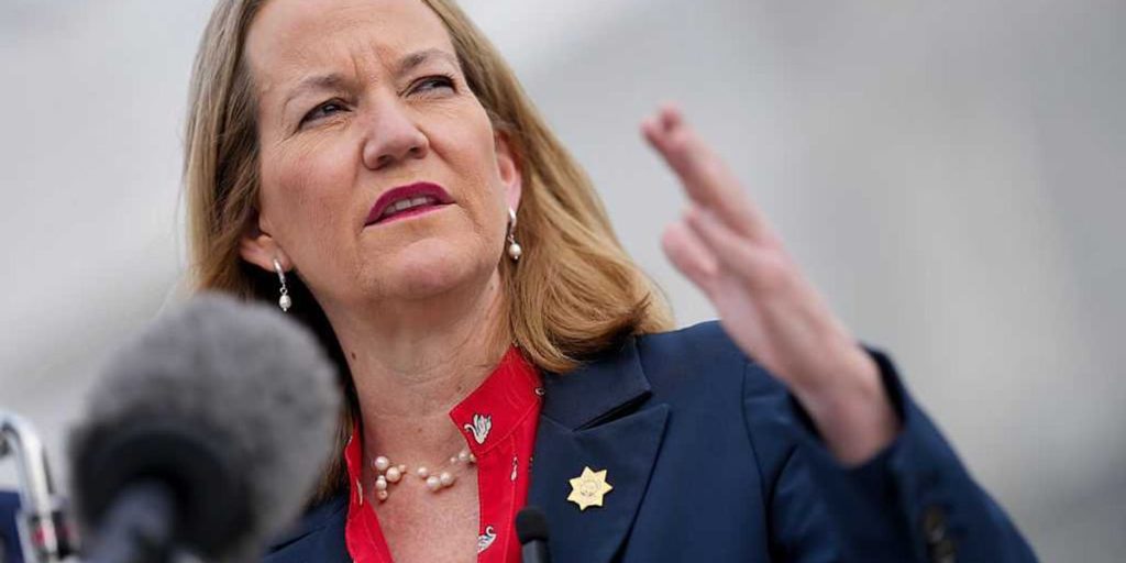 "Threatening to harm someone": Democratic AG surprises with comments about shooting ICE agents in 'stand your ground' Arizona